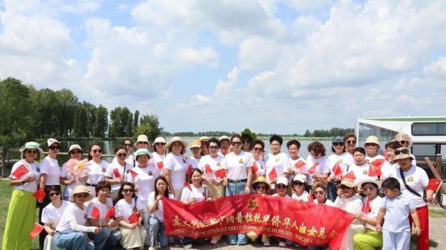 泛舟赏荷韵 漫步古城间——意大利托斯卡纳普拉托华侨华人妇女总会开展曼托瓦一日游